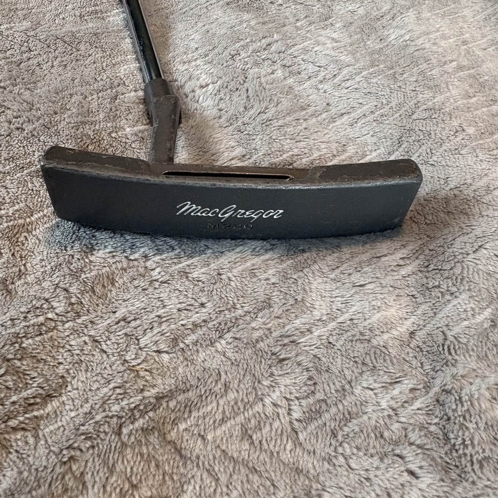 MacGregor M220 Milled Blade Putter / RH / Steel